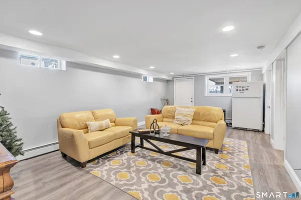 $3,300 | 150 Stiles Street, Stratford, CT 06614