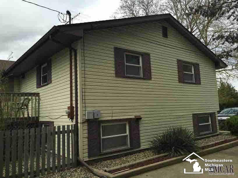 2587 North Raisinville Road Monroe, MI 48162 - Photo 26 of 32 South Side of House