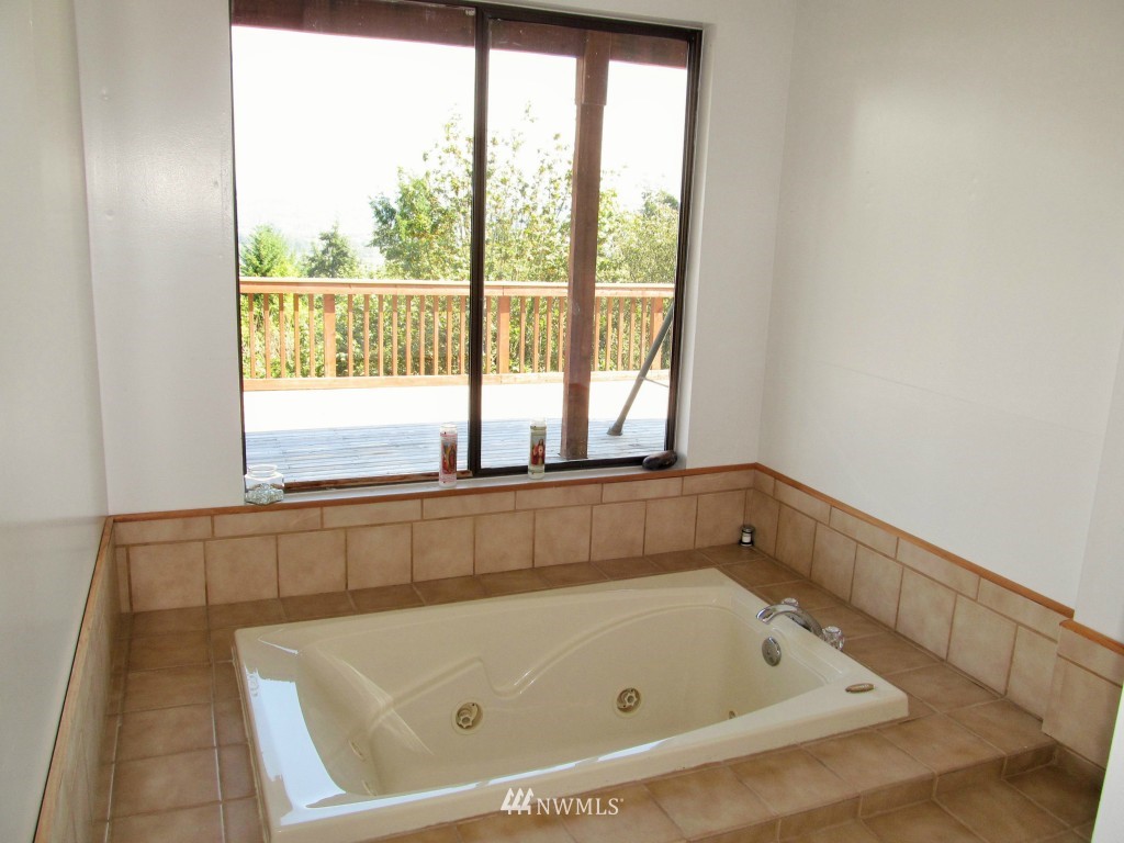 21026 Military Road South SeaTac, WA 98198 - Photo 11 of 25 Gallery Image 11