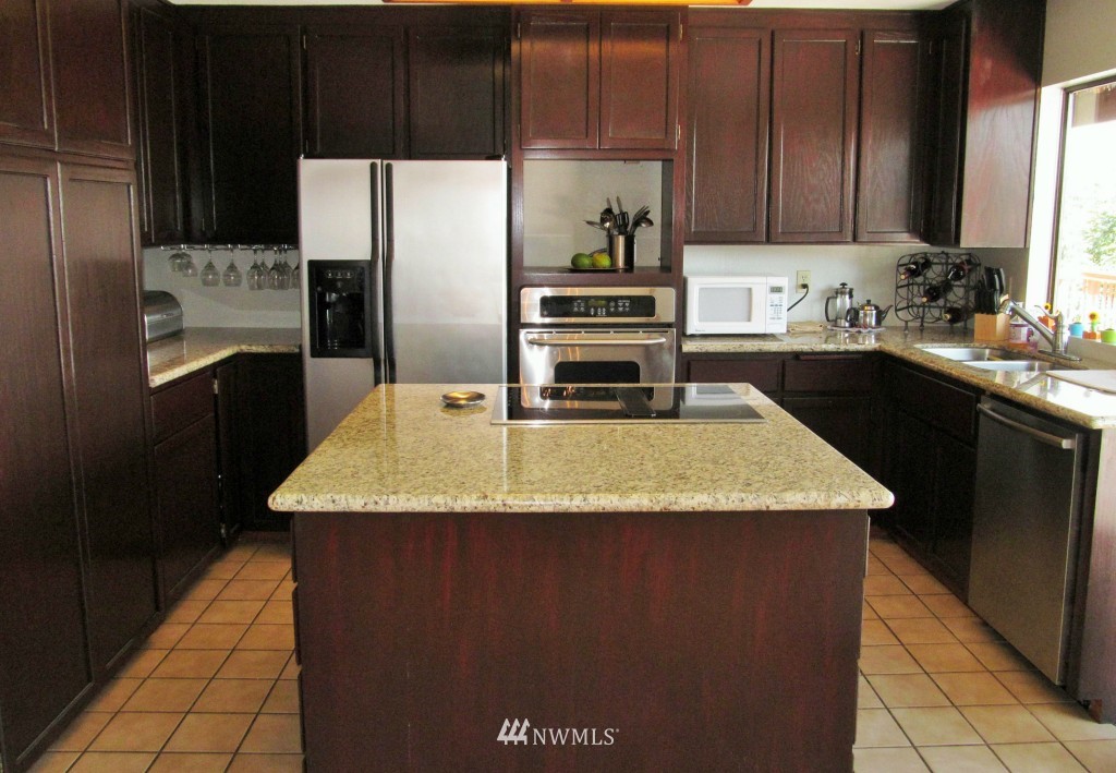 21026 Military Road South SeaTac, WA 98198 - Photo 9 of 25 Gallery Image 9