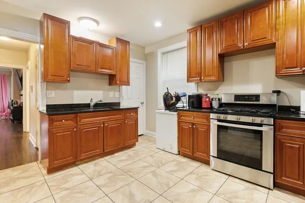 $499,999 | 11814 South Hale Avenue, Chicago, IL 60643