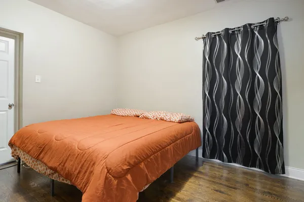 $499,999 | 11814 South Hale Avenue, Chicago, IL 60643