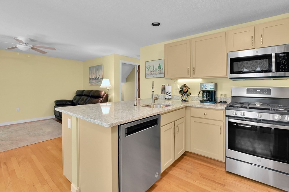 53 Lancaster Road, Unit 5 Clinton, MA 01510 - Photo 6 of 26