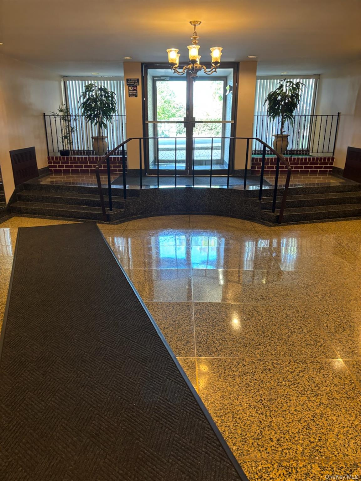 250 North Broadway, Unit 6F Yonkers, NY 10701 - Photo 1 of 1 a view of a living room and kitchen