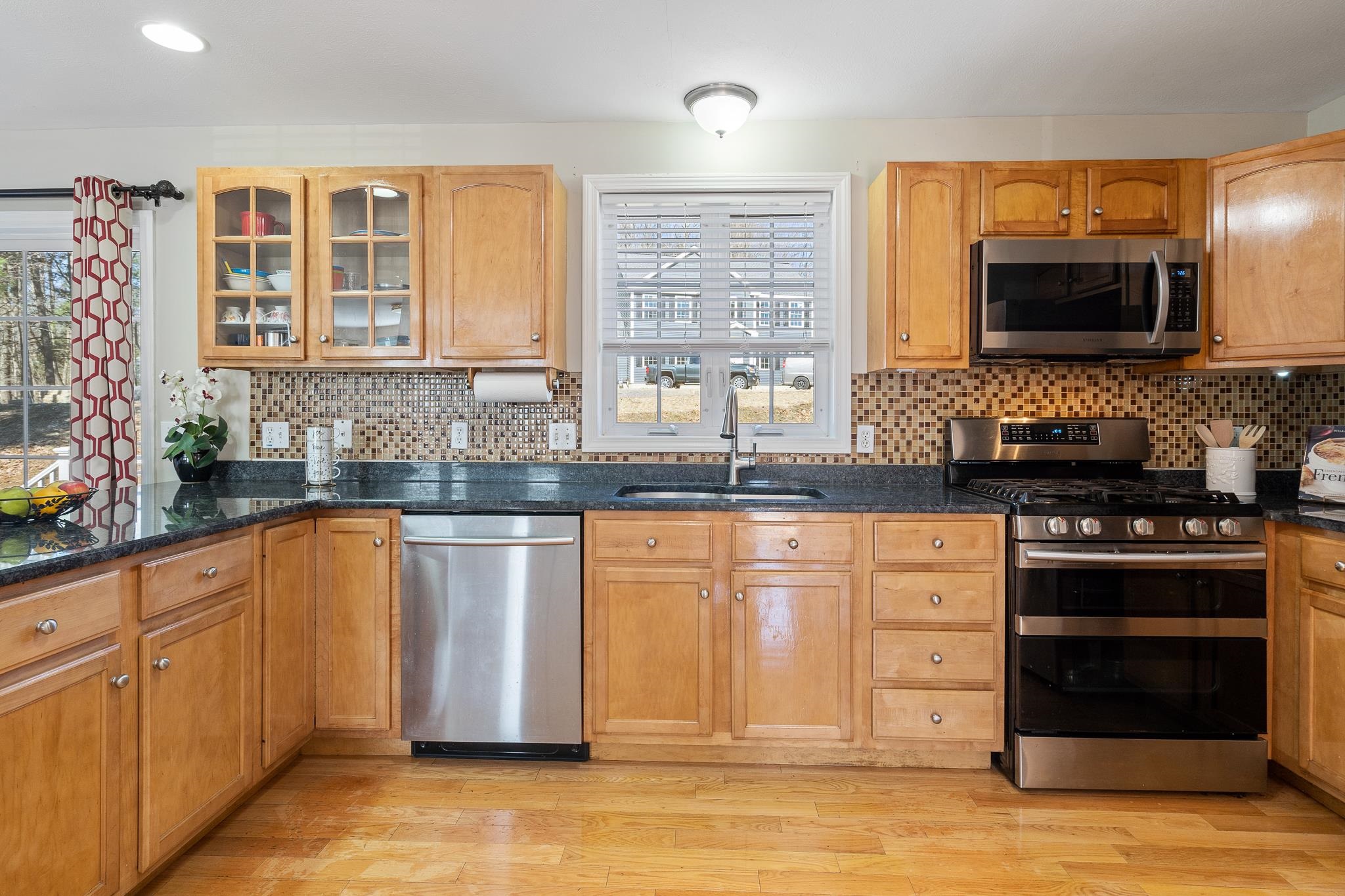 25 Gosselin Road Nashua, NH 03062 - Photo 13 of 40 Gallery Image 13