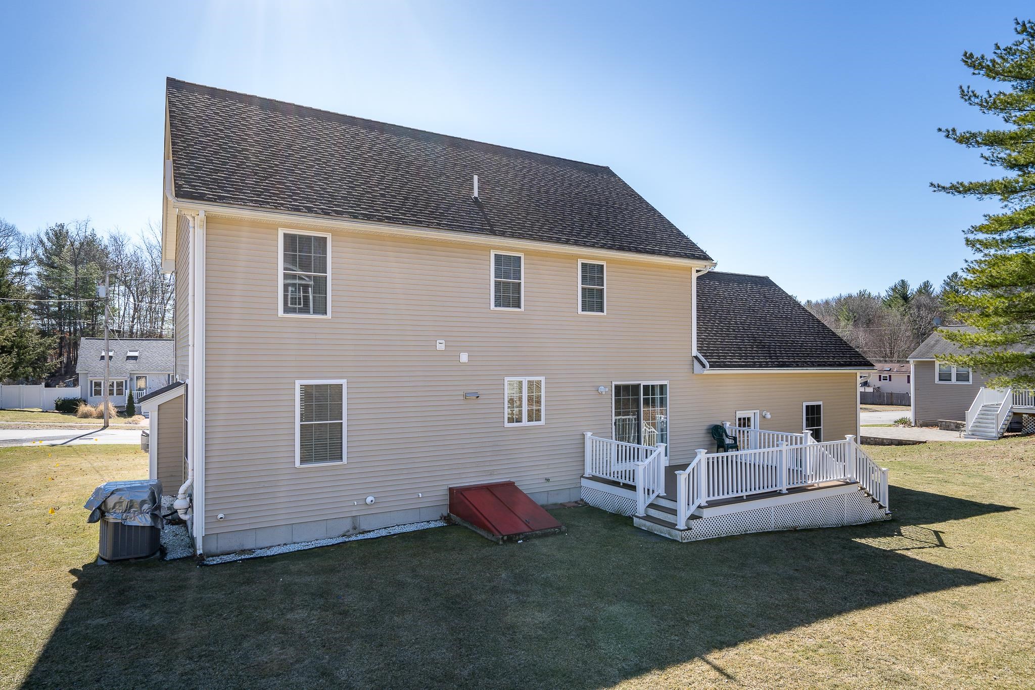 25 Gosselin Road Nashua, NH 03062 - Photo 37 of 40 Gallery Image 37