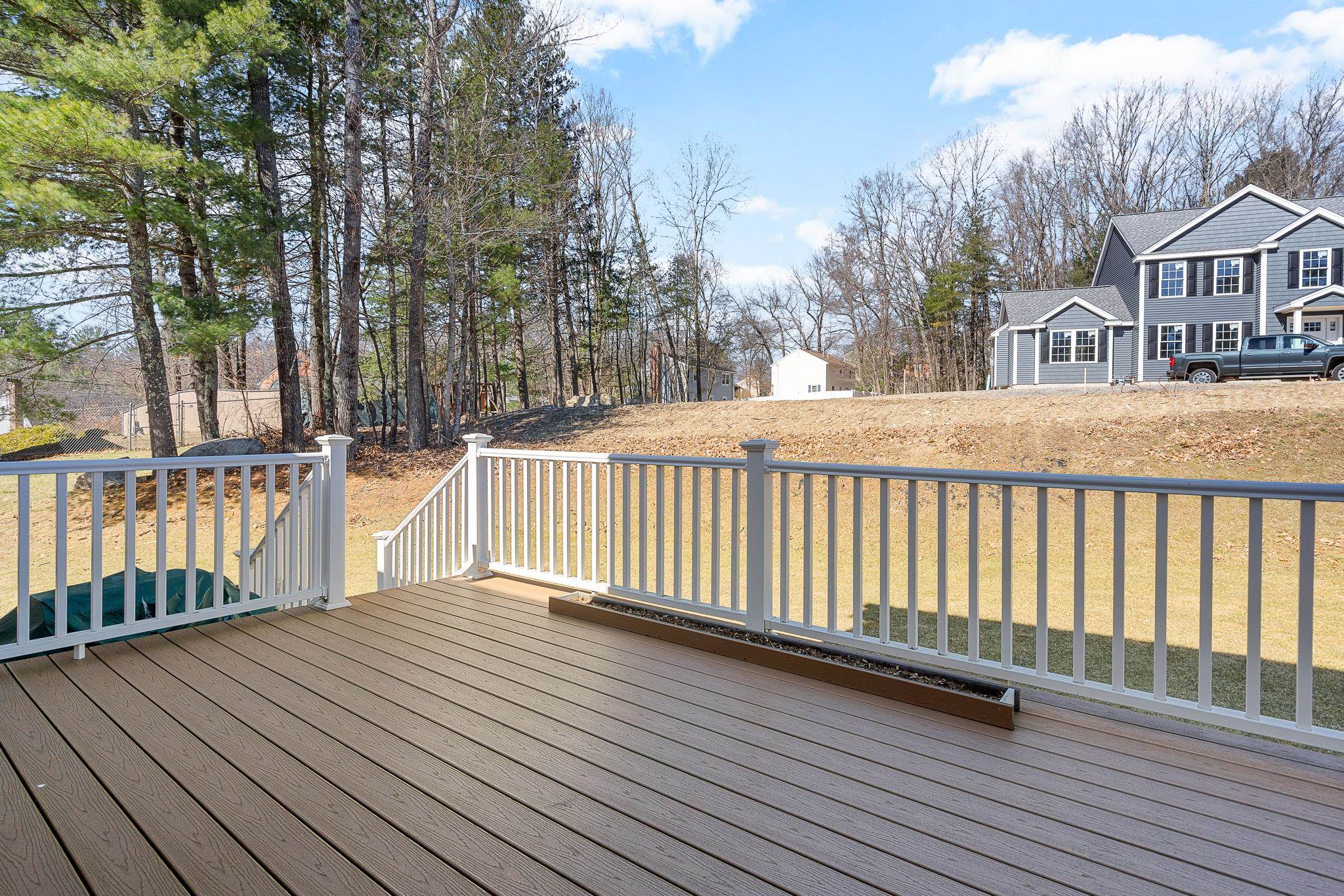 25 Gosselin Road Nashua, NH 03062 - Photo 38 of 40 Gallery Image 38