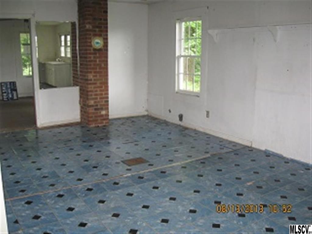 1693 Boomer Road Boomer, NC 28606 - Photo 2 of 7 Gallery Image 2