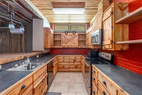 $1,100,000 | 15520 Highway 9 Athens La, Athens, LA 71003