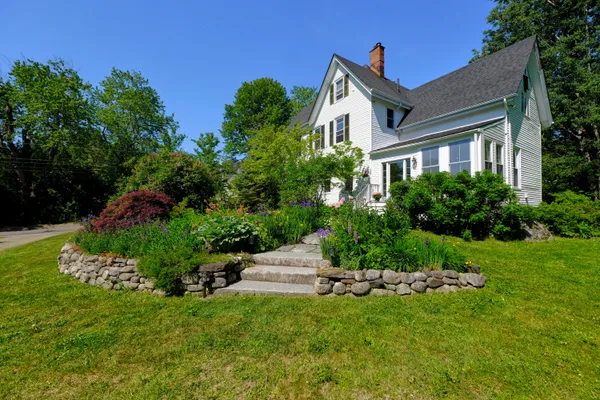 $489,000 | 219 Cedar Street, Rockland, ME 04841