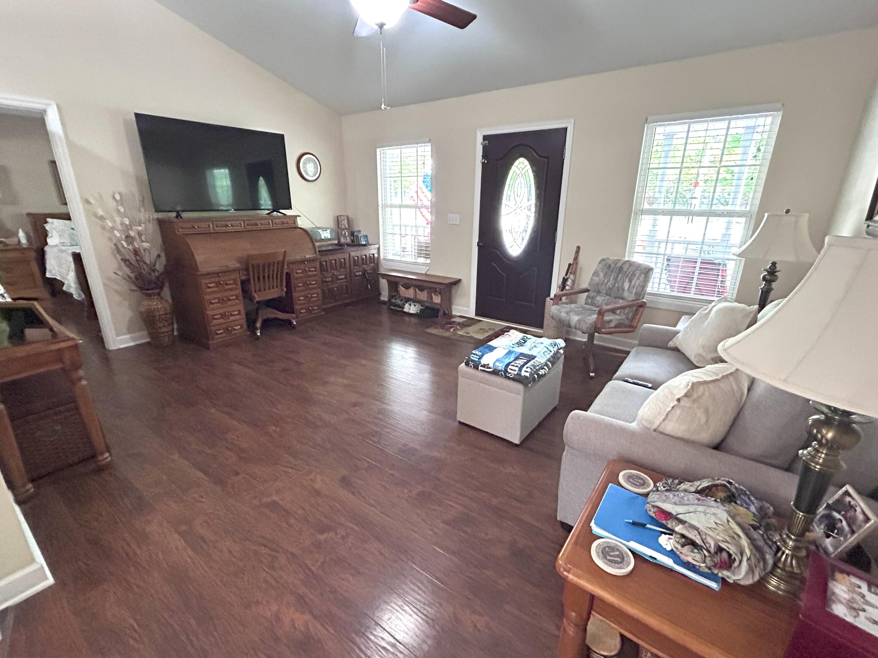 308 Bennie Camp Road Dunlap, TN 37327 - Photo 8 of 31 Living to Front