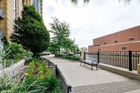 $369,995 | 758 North Larrabee Street, Unit 630, Chicago, IL 60654