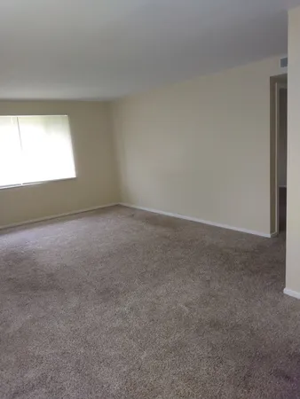 $1,250 | 3484 Western Avenue, Unit 3484B, Park Forest, IL 60466