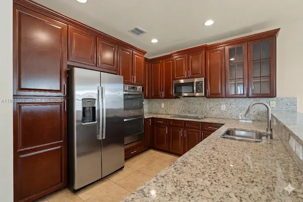 $4,800 | 10021 Northwest 87th Terrace, Doral, FL 33178