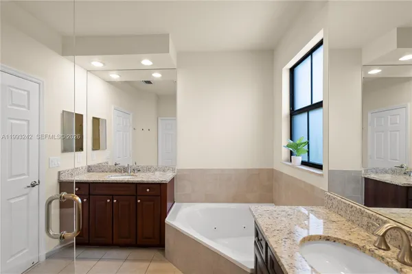 $4,800 | 10021 Northwest 87th Terrace, Doral, FL 33178