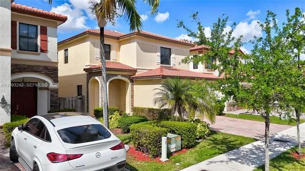 $4,800 | 10021 Northwest 87th Terrace, Doral, FL 33178