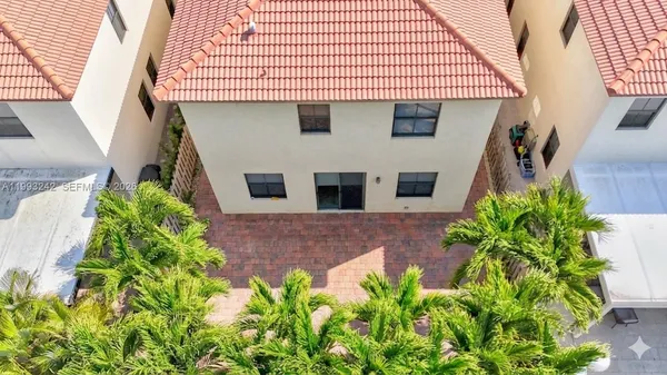 $4,800 | 10021 Northwest 87th Terrace, Doral, FL 33178