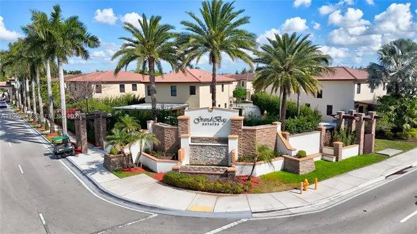 $4,800 | 10021 Northwest 87th Terrace, Doral, FL 33178