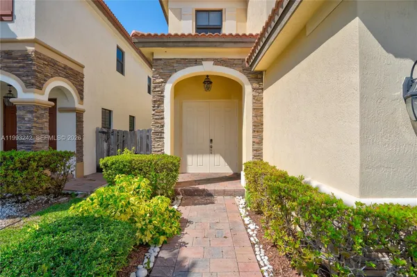 $4,800 | 10021 Northwest 87th Terrace, Doral, FL 33178