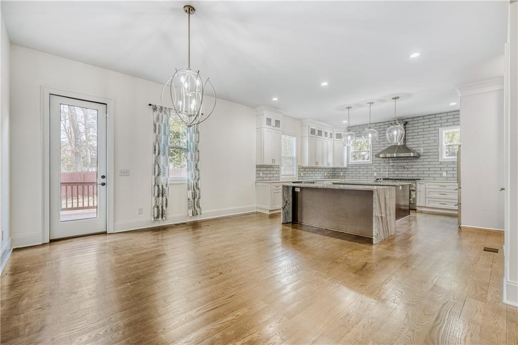 2415 West Rugby Avenue Atlanta, GA 30337 - Photo 11 of 27