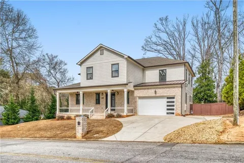 $870,000 | 2415 West Rugby Avenue, Atlanta, GA 30337