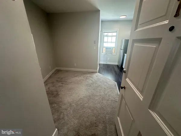 $1,250 | 822 Caroline Street, Unit 1, Fredericksburg, VA 22401