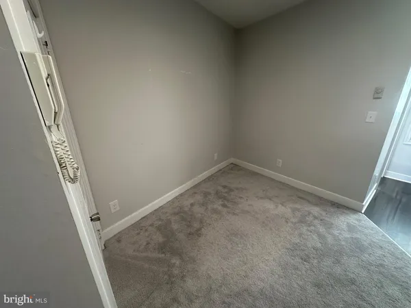 $1,250 | 822 Caroline Street, Unit 1, Fredericksburg, VA 22401