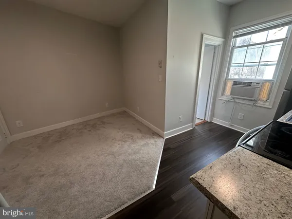 $1,250 | 822 Caroline Street, Unit 1, Fredericksburg, VA 22401