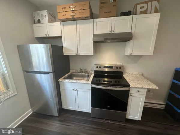 $1,250 | 822 Caroline Street, Unit 1, Fredericksburg, VA 22401