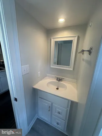 $1,250 | 822 Caroline Street, Unit 1, Fredericksburg, VA 22401