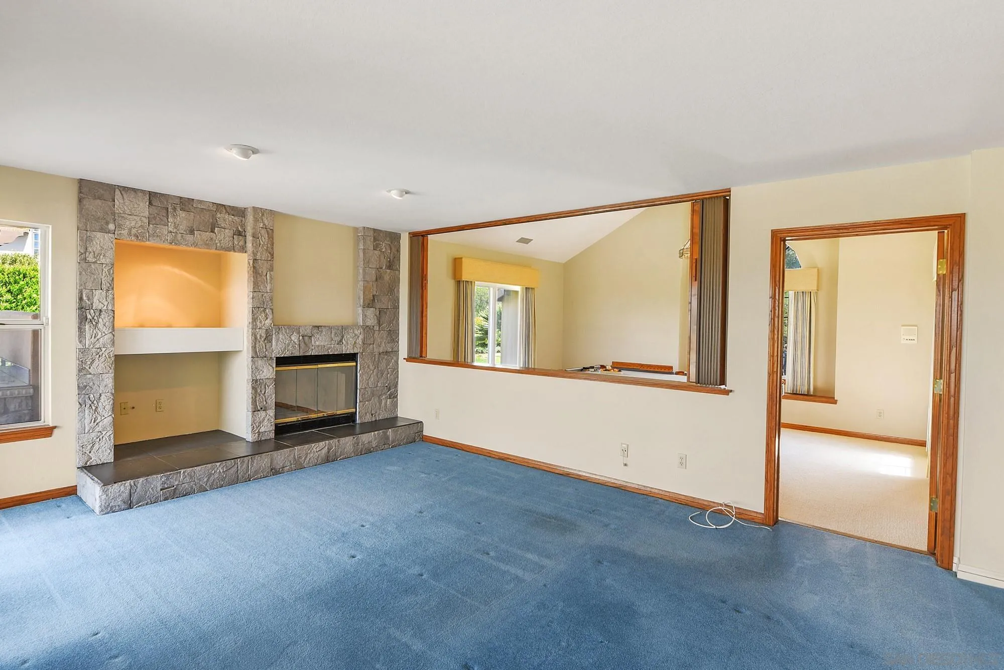 13000 Lomas Verdes Drive Poway, CA 92064 - Photo 18 of 58 an empty room with windows