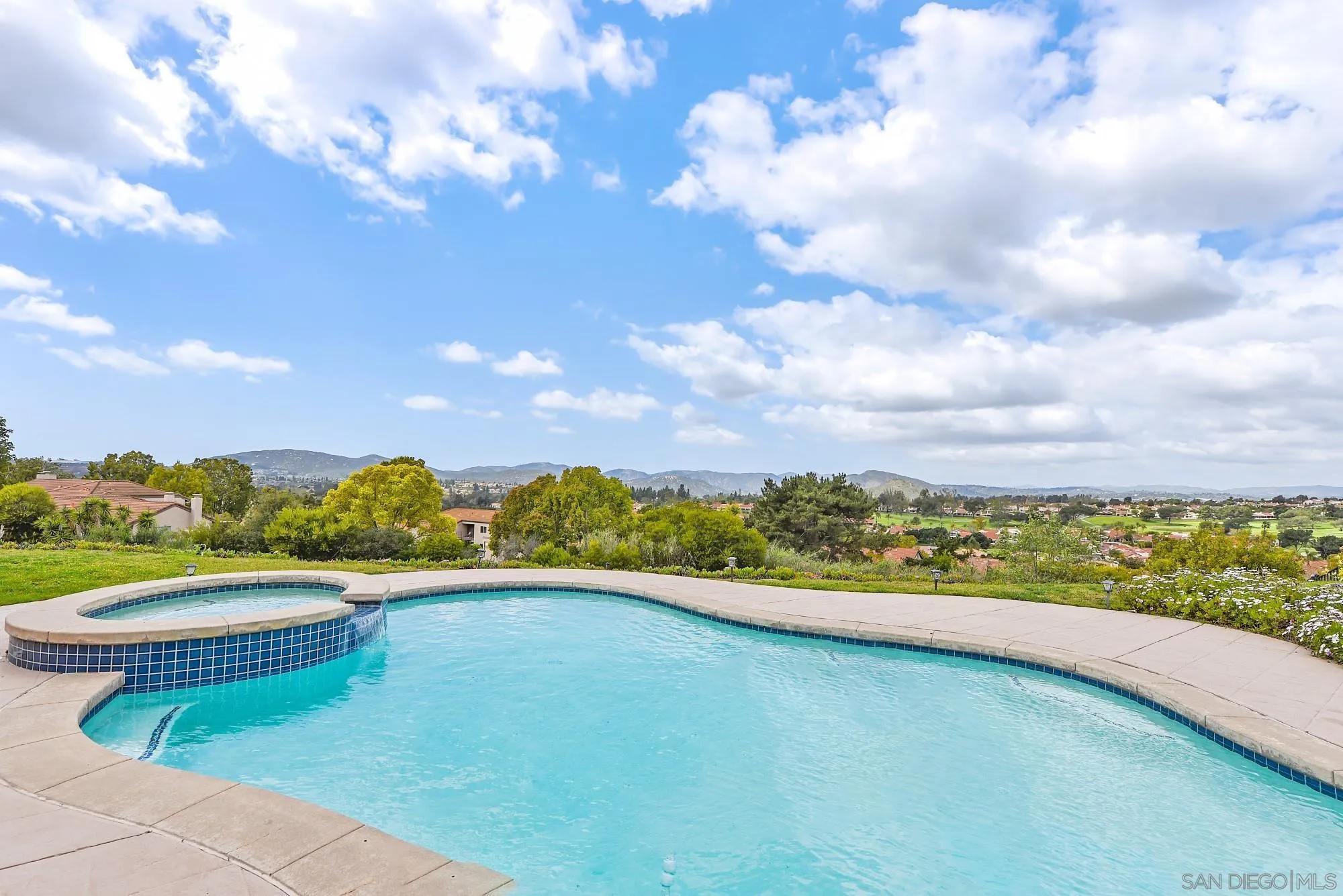 13000 Lomas Verdes Drive Poway, CA 92064 - Photo 2 of 58