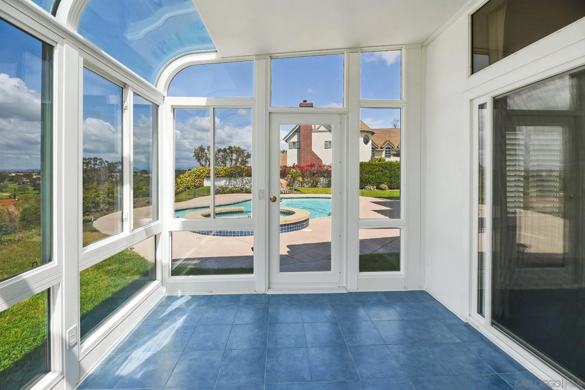 13000 Lomas Verdes Drive Poway, CA 92064 - Photo 10 of 58