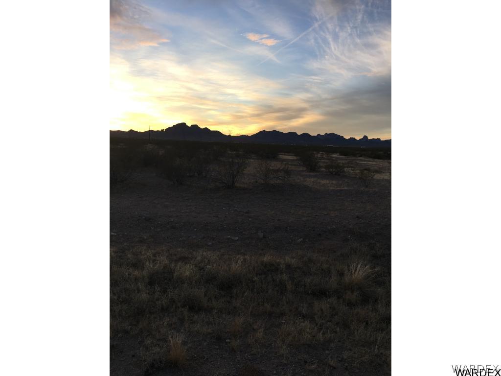 On South Estrella Road Golden Valley, AZ 86413 - Photo 12 of 16 Gallery Image 12