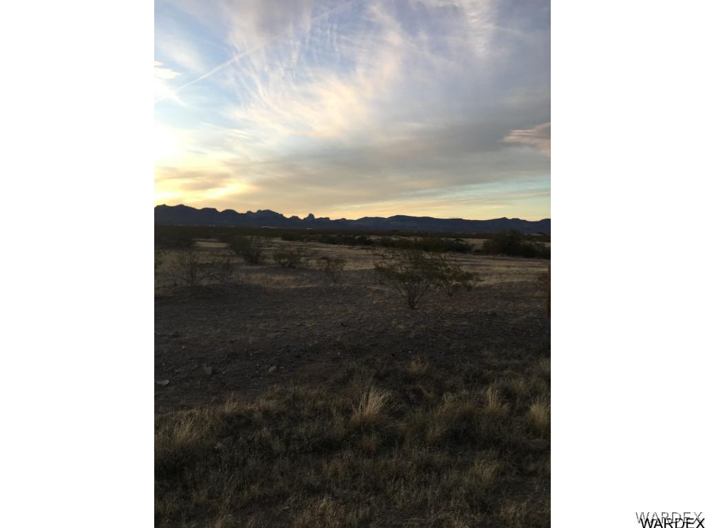 On South Estrella Road Golden Valley, AZ 86413 - Photo 15 of 16 Gallery Image 15
