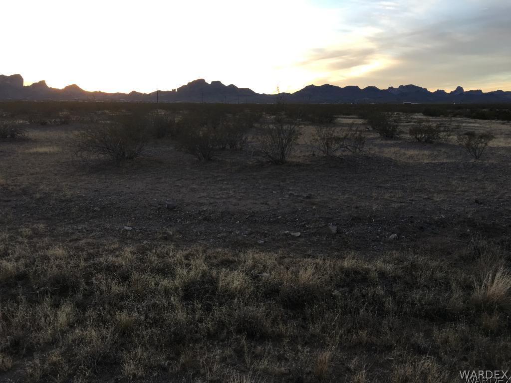 On South Estrella Road Golden Valley, AZ 86413 - Photo 7 of 16 Gallery Image 7