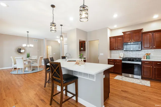 $539,900 | 54843 Springfield Trace Drive, Osceola, IN 46561