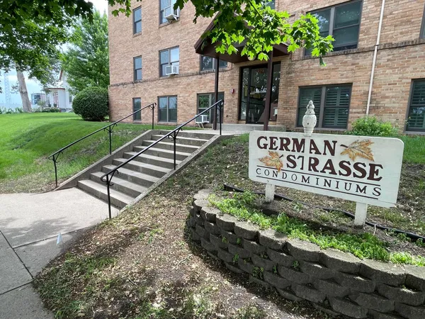$92,000 | 323 North German Street, Unit 2B, New Ulm, MN 56073