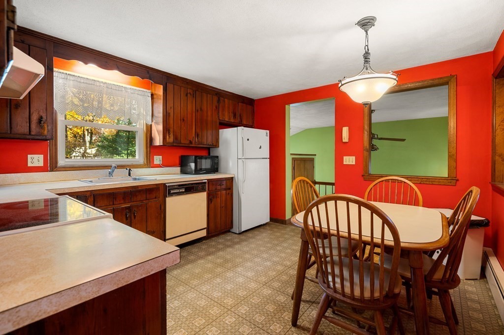 20 Colburn Road Reading, MA 01867 - Photo 12 of 36 Gallery Image 12