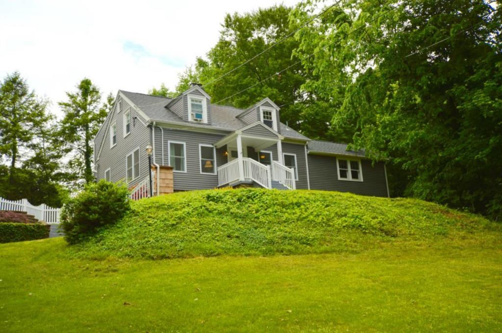 1093 King Road Cheshire, CT 06410 - Photo 1 of 1 Gallery Image 1