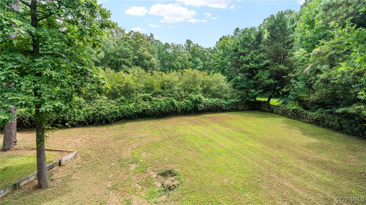 3202 Fortunes Ridge Road Midlothian, VA 23112 - Photo 5 of 29 a view of a yard with trees