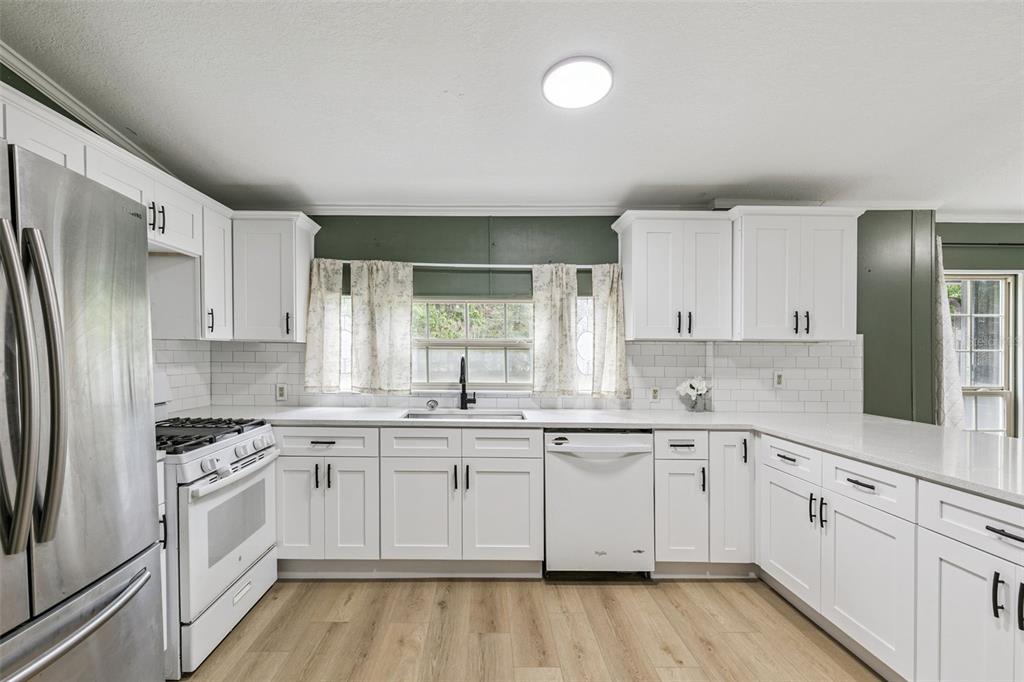 2832 4th Street Orlando, FL 32820 - Photo 7 of 27