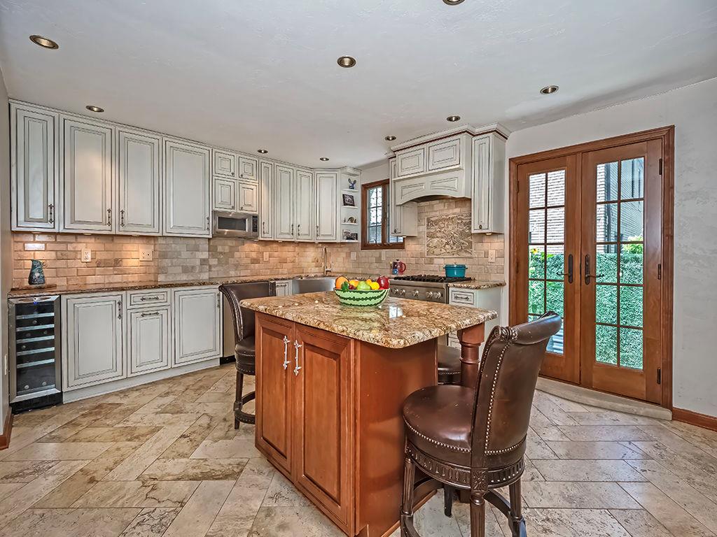 1247 Washington Road Pittsburgh, PA 15228 - Photo 14 of 32