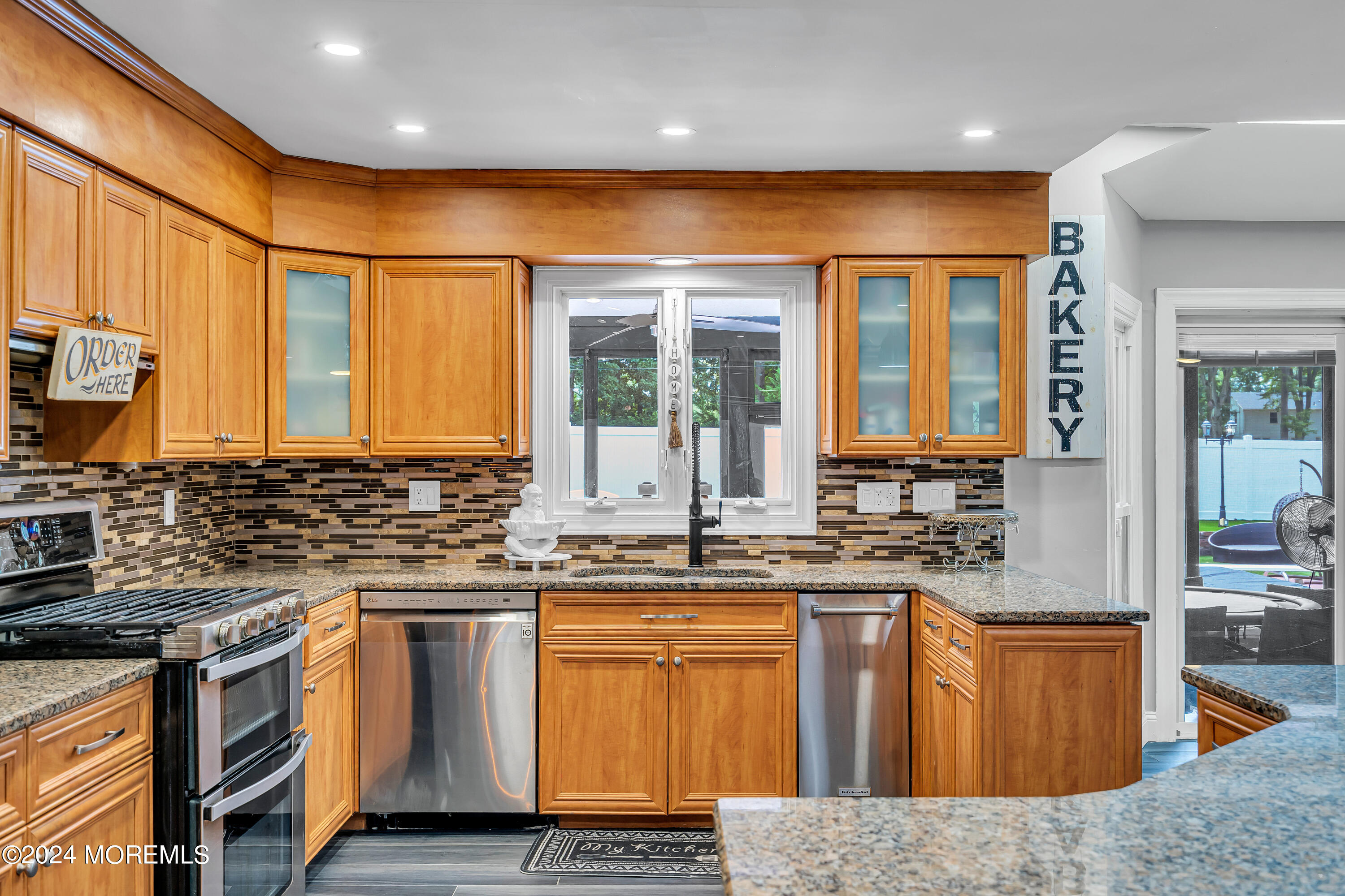 1 Shilling Road Manalapan, NJ 07726 - Photo 11 of 59 dsc03908_47