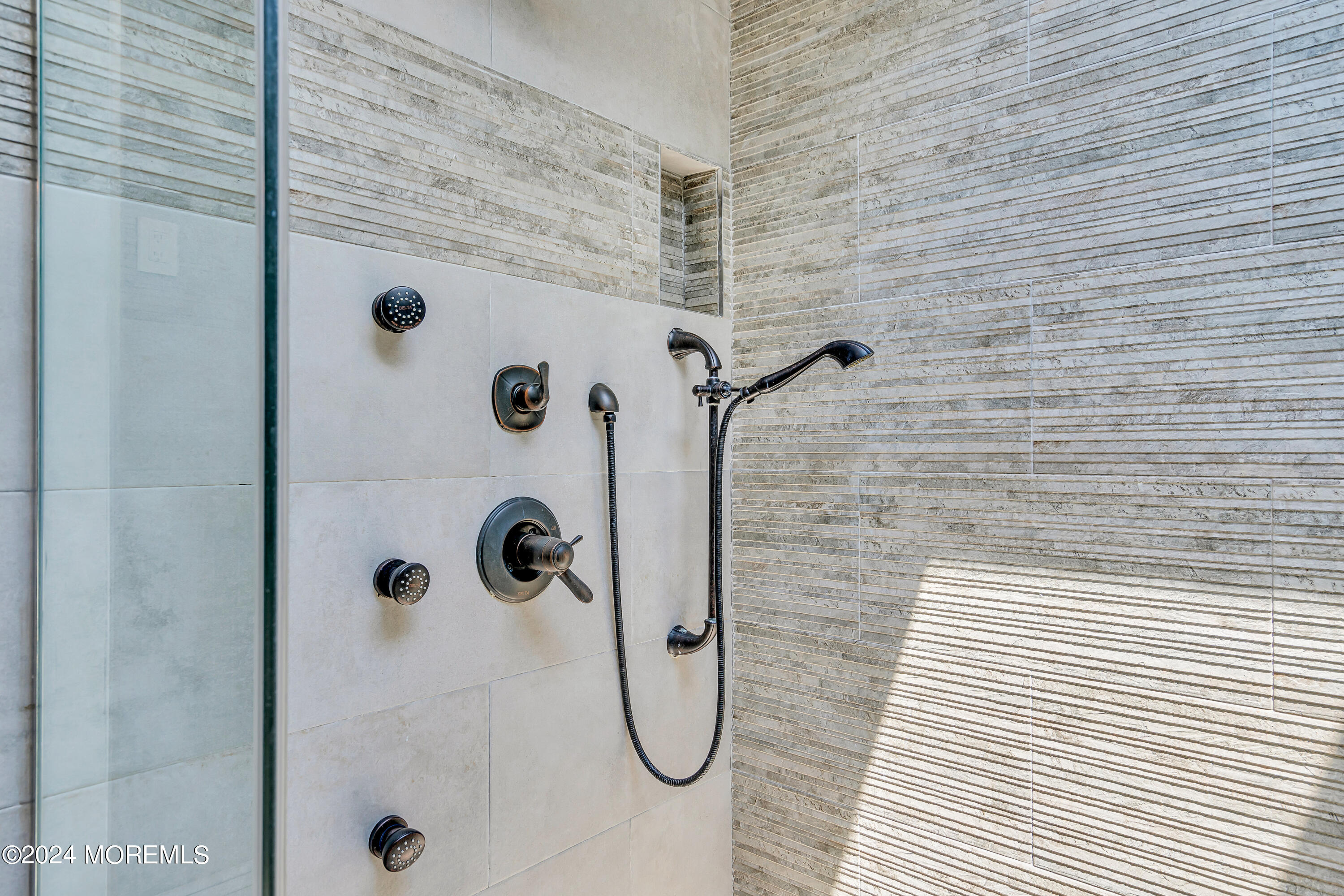 1 Shilling Road Manalapan, NJ 07726 - Photo 25 of 59 dsc04228_731