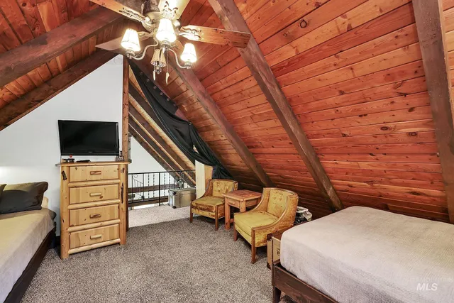 $679,900 | 10 Caribou Parkway, Cascade, ID 83611