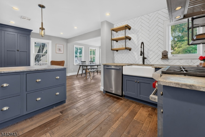 79 West Main Street Mendham, NJ 07945 - Photo 7 of 31
