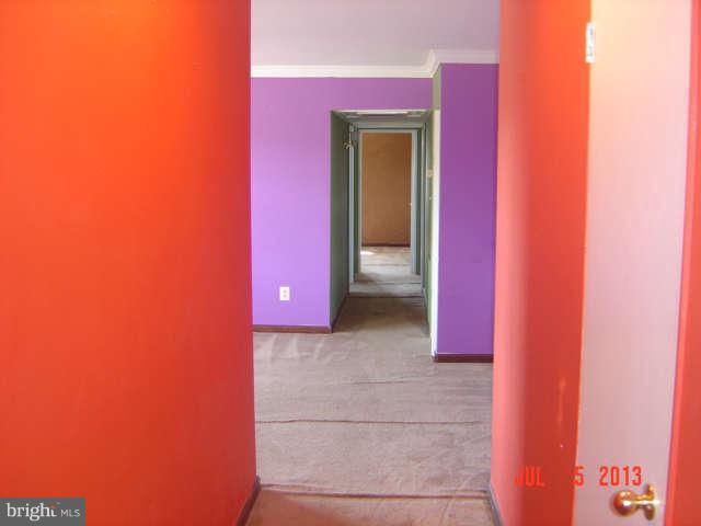 200 43rd Road Northeast, Unit 303 Washington, DC 20019 - Photo 11 of 11 Hallway