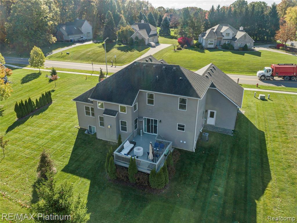 8209 Lee Road Brighton, MI 48116 - Photo 21 of 36 Gallery Image 21
