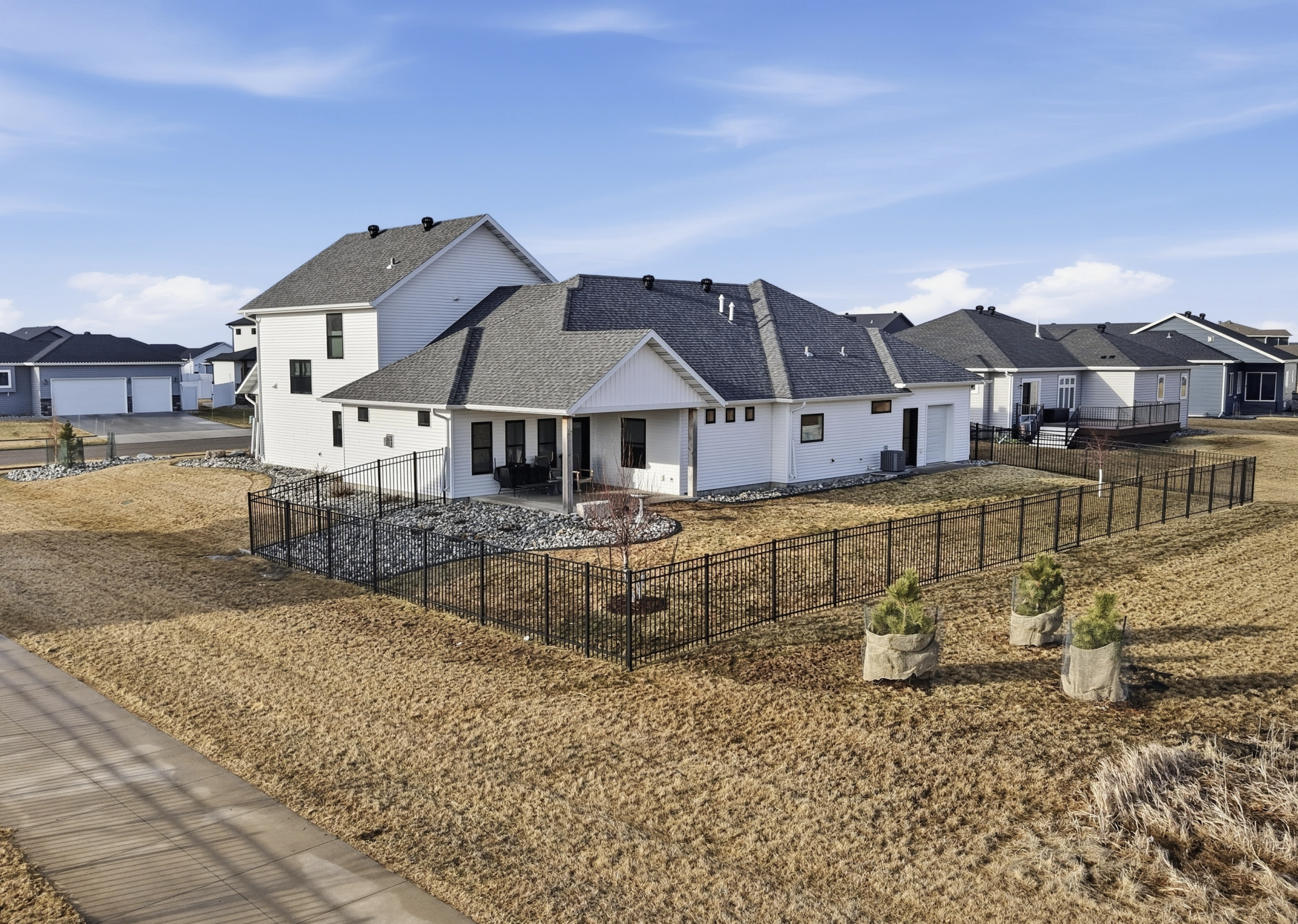 4259 Bristlecone Loop South Fargo, ND 58104 - Photo 3 of 55